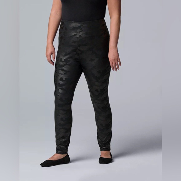 Simply Vera Vera Wang Pants - Simply Vera Wang Women Black Camo Faux Leather Hi Rise Shaping Leggings